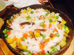 -云海肴·汽锅鸡·云南菜(天山百盛优客店)