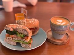 -Catch Bagel(芳草地店)