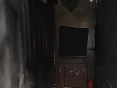 -荒岛实景沉浸密室(江汉路1店)