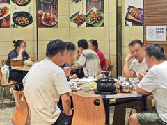 -荣基四海一家·家常菜·海鲜大排档(新安店)