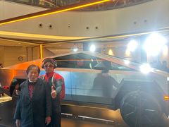 -TESLA 特斯拉(上海太古汇体验店)