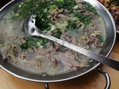 -杨三娘跷脚牛肉(羊子山西路店)