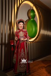 点击看大图 -艾拉·女王婚纱礼服馆
