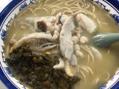 -明呈黄鱼面馆(斜土路店)