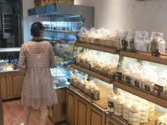 面包甜点陈列柜-资溪面包(育贤店)
