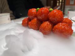 杨梅丸子-半勺·新徽菜(银泰城店)