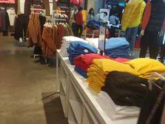 -metersbonwe(中华城店)
