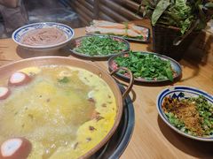 -洱火云南酸菜牛肉火锅(石景山当代商城店)