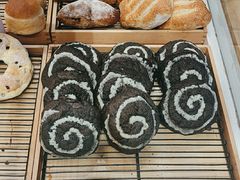 -焙丽拾光(麦凯乐直营店)