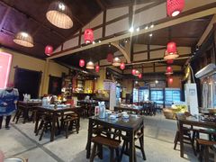 -富正毅三下锅·湘西韵味(天门山索道店)