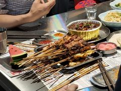 -马路牙子烧烤音乐酒馆(望京店)