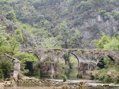 -高荡千年布依古寨旅游景区