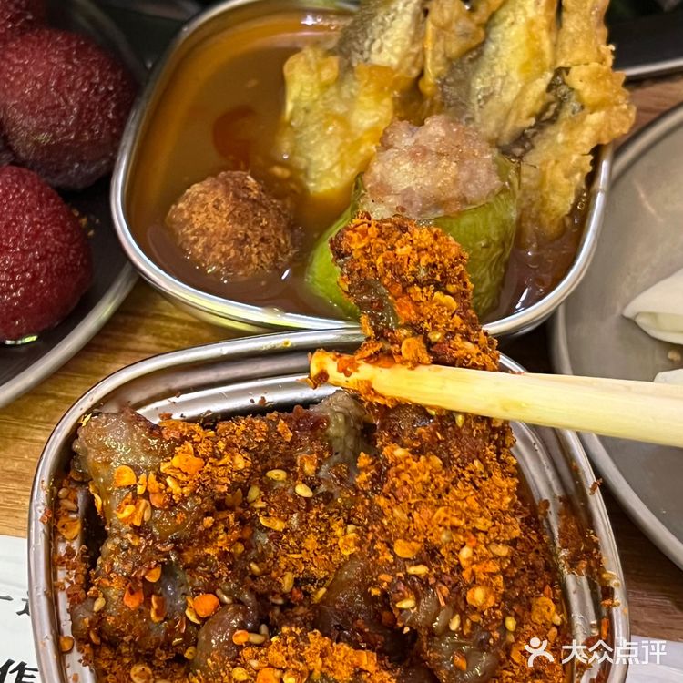 曾经去云南玩儿吃过一次就念念不忘的…… 郑州终于也有了！！ 