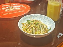 -魏铭鱼头捞饭(晋阳路店)