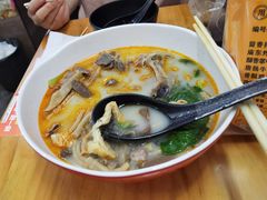 -鸭小妹鸭血粉丝(老门东店)