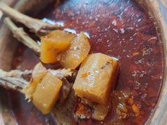 -毛辣果·贵州红酸汤牛肉火锅(西单店)