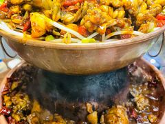 -超越炭火牛蛙火锅鸡(河东店)