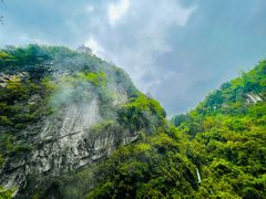 -龙水峡地缝景区