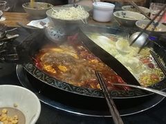 -渝大龙重庆火锅(温泉月亮湾店)