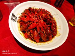 -龙巢盱眙龙虾·牛蛙·烧烤宵夜(八卦岭店)