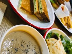 -HELLO 27 意面·沙拉·帕尼尼