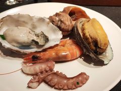 石锅原汁海鲜汇-鲁采LU STYLE(新天地店)