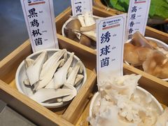-阿婆情腊排骨火锅·野生菌季(古城旗舰店)