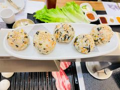 金枪鱼紫菜饭团-韩满园· 甄选韩式烤肉