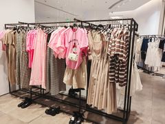 -URBAN REVIVO(上海中庚漫游城店)