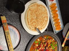 -侯志伟老街炒鸡(广济街店)