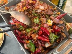 -何师烧烤Pro ·小龙虾·江湖川菜·精酿啤酒(太古里旗舰店)