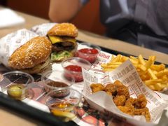 -The Habit Burger Grill 哈比特汉堡(爱琴海店)