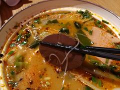 -小蛮椒麻辣烫·麻辣拌(青浦宝龙店)