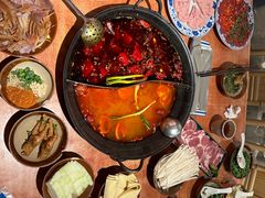 -周小明火锅(黑金冠社区店)