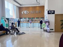 -大连何氏眼科医院