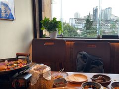 -包整·丝娃娃(一览甲秀楼风景店)