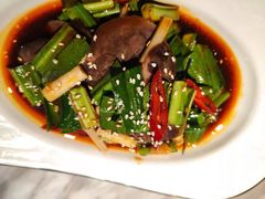 凉拌卤牛肉-云梦庭·剁椒鱼头(银泰中心in99店)