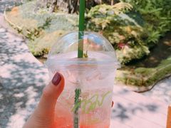-Chom Cafe and Restaurant