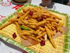 -肥肥虾庄·金牌油焖大虾(汉街SKP店)
