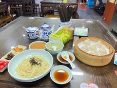 -裕兴记•蟹黄面馆(人民广场店)