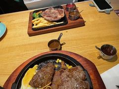 -菲滋意式餐厅(海宁银泰城店)