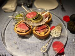 惠灵顿牛排-弦月窗LUNETTE BY AMANDA(复兴路店)