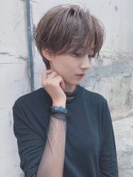 -东秀护肤造型