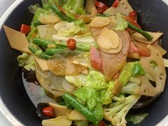 -有红鸡毛店·川菜(建设路店)