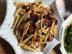 iphone_upload_pic-俊子饭店土家湘菜(凤凰古城店)