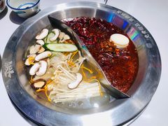 -卤校长重庆火锅(国兴店)