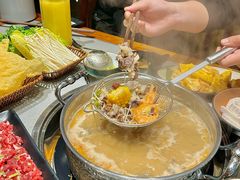 -四点金粥底火锅(沂州里店)