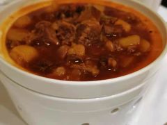 番茄炖牛腩-尚一汤 广东炖汤(金桥国际店)