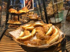 -Dough&Joe团憩(瑞虹天地月亮湾店)