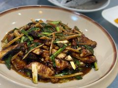 -鲤鱼塘农家山庄